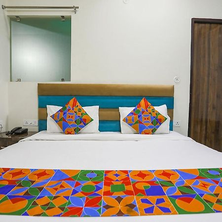Fabhotel Sm Palace Chinhat エクステリア 写真